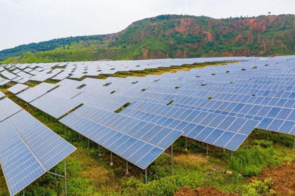 农田光伏系统的维护成本如何控制