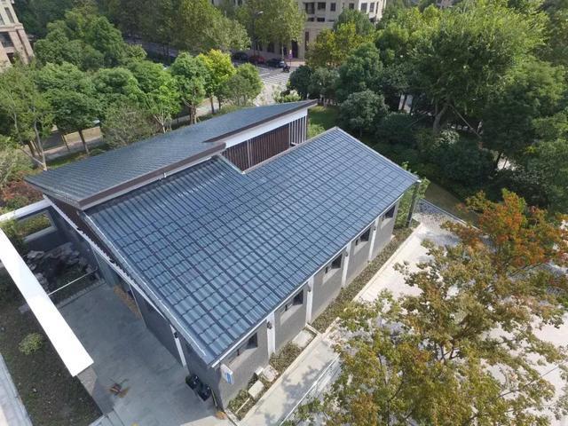 光伏材料在历史建筑保护中的实际应用案例 光伏材料在历史建筑保护中的实际应用案例