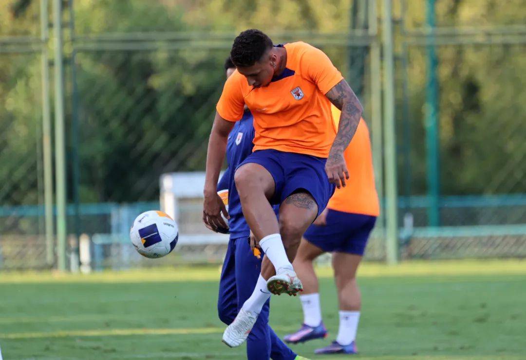 比赛看点!传闻教练提前下课队员积极备战 比赛看点!传闻教练提前下课队员积极备战