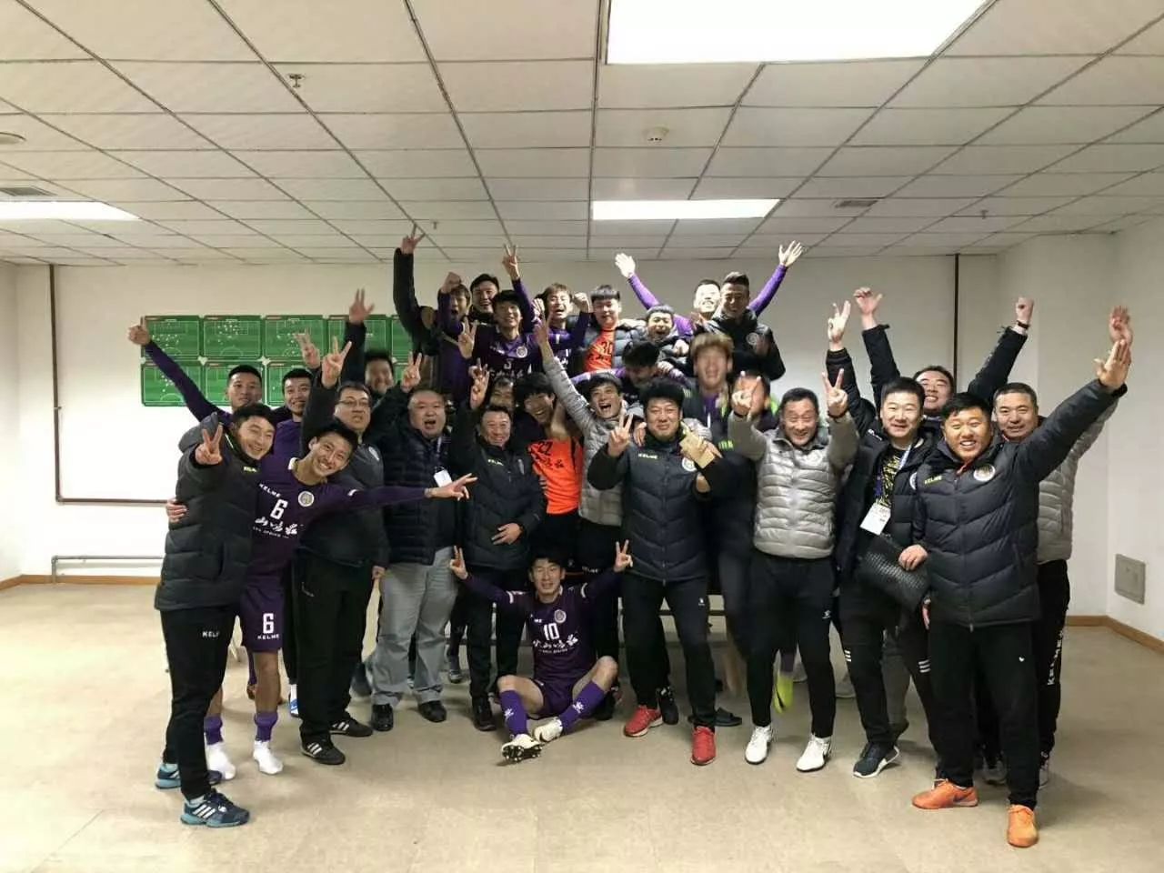 黑龙江哈尔滨客场大胜对手全取